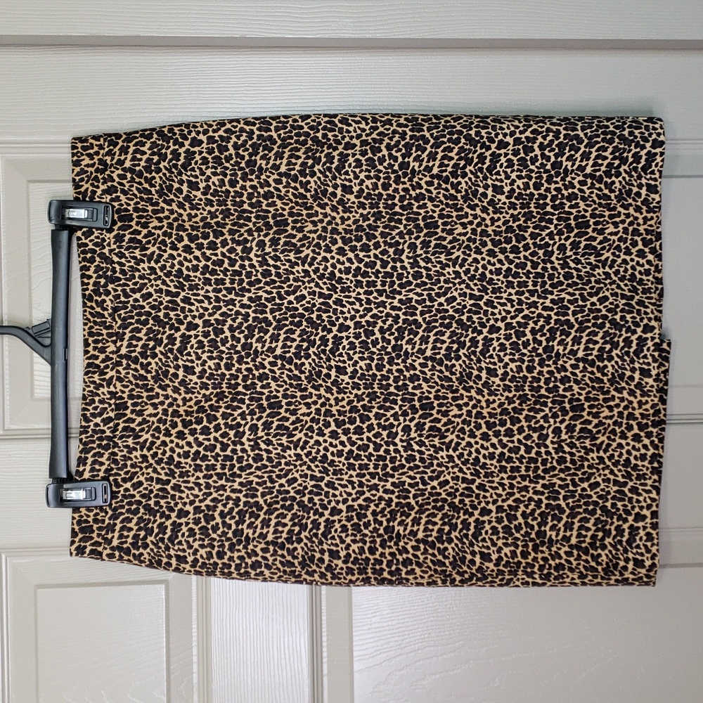 J. Crew animal print pencil skirt size 8